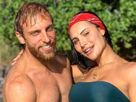 aline mineiro|mulher do leo lins.